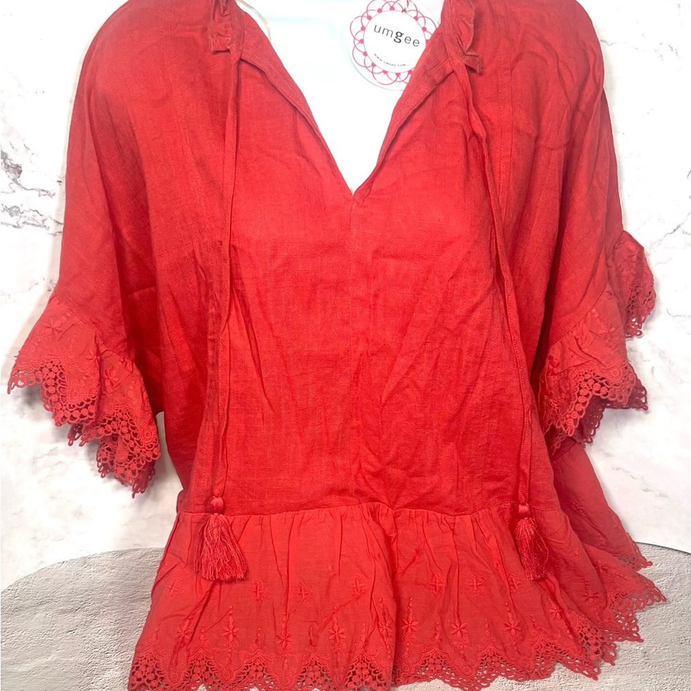 Umgee Crochet Trimmed V-Neck Top Size Medium